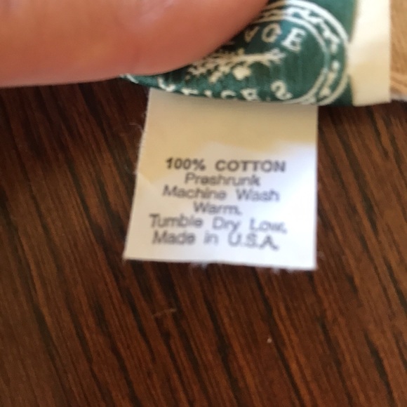 Cottage Style Christmas Tree Skirt - Picture 5 of 5